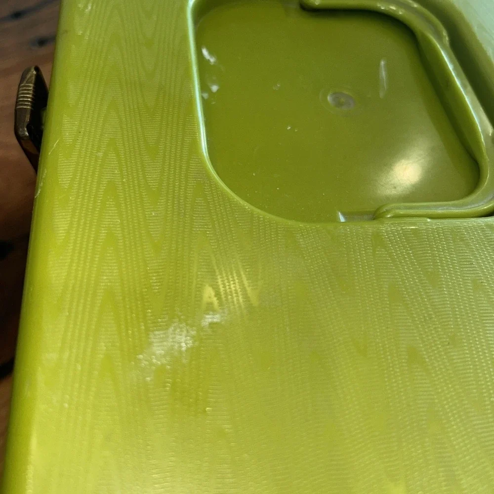 Vintage 70s Wilson Wil-hold Sewing Box Avocado Green W/ Button & Accessory Tray